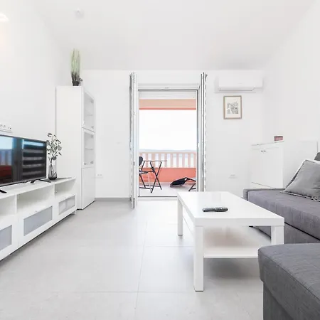 Apartment Matea *